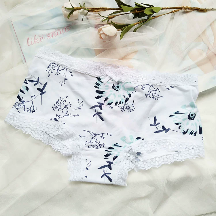 Châu Âu và Mỹ khí beo sọc không có dấu vết băng lụa ren mịn sữa lụa thời trang nhỏ boxer phụ nữ eo đồ lót