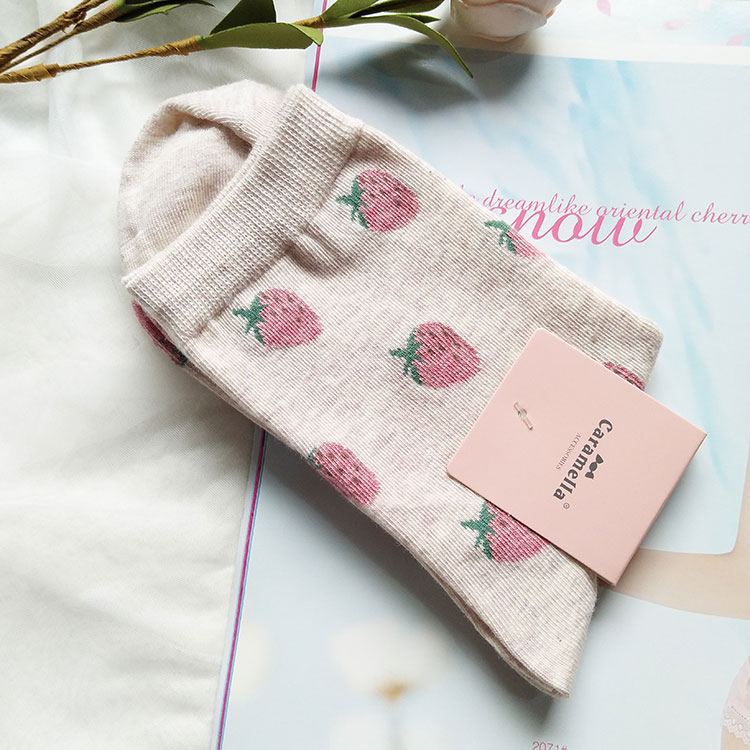 Hộp quà tặng phiên bản Hàn Quốc của cô gái trái tim hoạt hình dễ thương vớ cotton ống dâu nữ mùa thu và mùa đông ấm áp vớ dài tất trắng