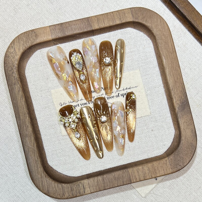 【Mysterious Realm】Atmospheric Golden Cat-Eye Nail Stickers with Rhinestones, High-End Feel, Brightening Effect, Handmade Wearable Nails, Long Style
