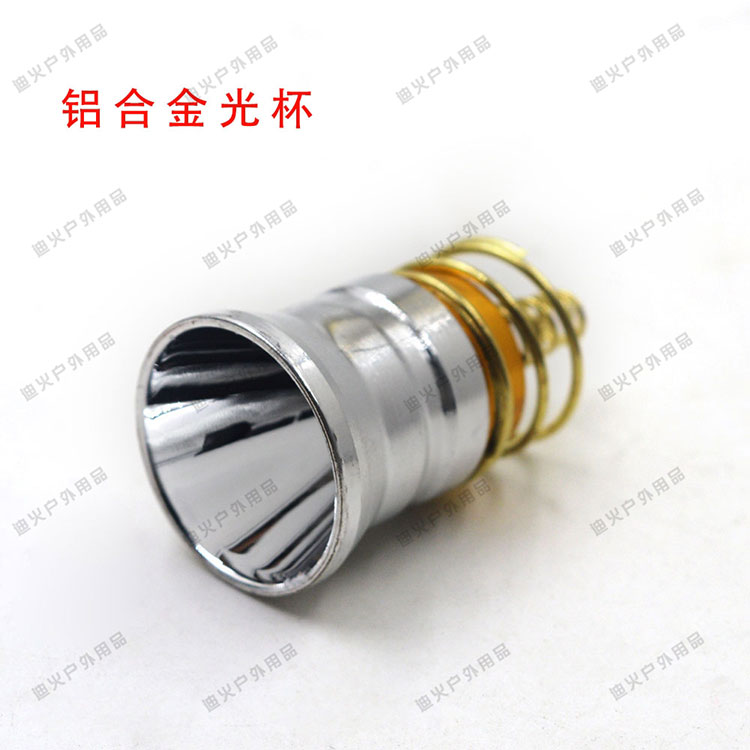 Ánh sáng mạnh đèn pin chiến thuật đèn pin trắng ngoài trời phụ kiện chiếu sáng ngoài trời rộng clip dây điều khiển chuột đuôi đèn pin treo đầu