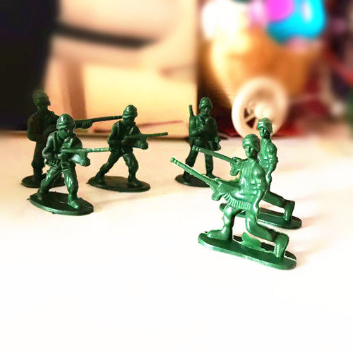 After 80 nostalgic classic childhood children military soldier toys Christmas gifts