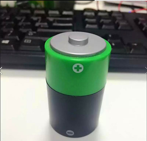 Creative simulation modeling battery pencil sharpener Primary school student chip collection Environmental protection clean and labor-saving pen curler