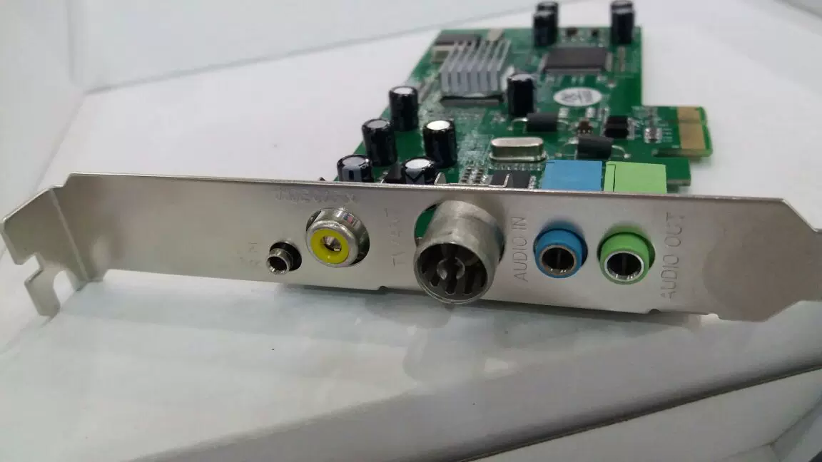 PCI-E ТВ карта ТВ карта ТВ коллекция карта LED ТВ карта внешнего экрана большой экран ввод