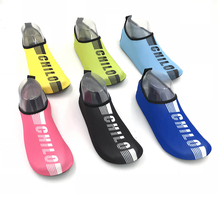 Men's sports beach shoes barefoot with skin soft shoes children non-slip swimming lovers snorkeling diving for women yoga shoes-Taobao