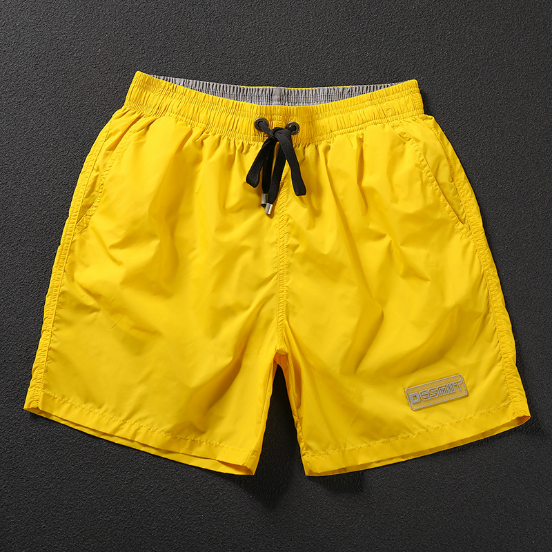 Bright Yellow Shorts, Trendy Brand, Sports and Fitness, Quick-Drying, Suitable for Water Activities, Beach Shorts for Men, Training, Casual Swimming, Vacation