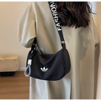 Brand genuine niche lightweight bag for women 2026 new popular versatile crossbody casual sports dumpling bag shoulder bag