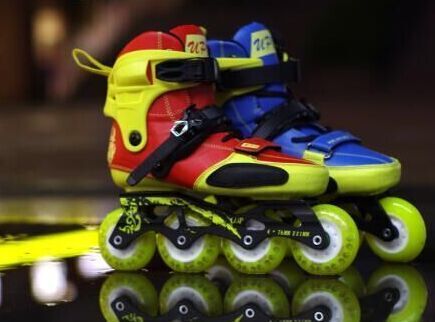 New FAIR Adult Wheel Skating Shoes Flat Flower Shoes Brake Shoes SKATE RACING S4 Wheel slip EVO wheel sliding shoes