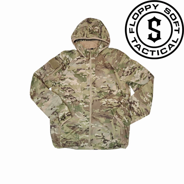 Chaqueta táctica sobrepuesta en exterior