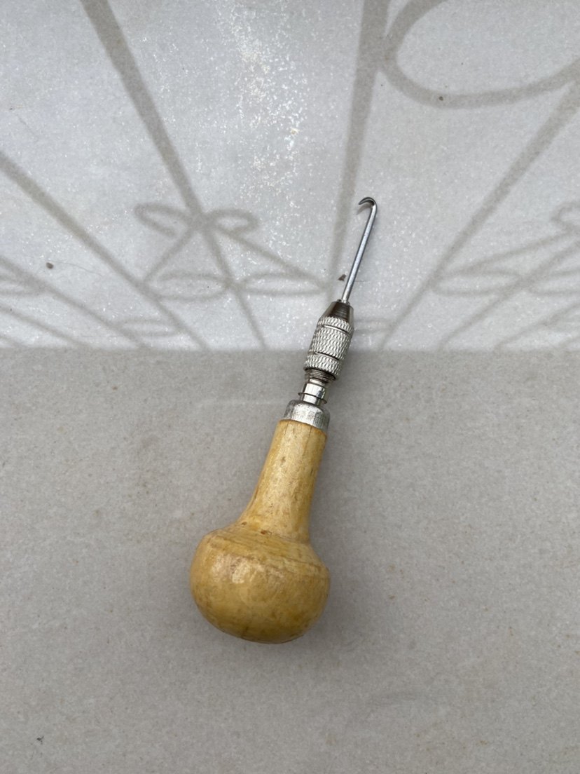 Boutique Feather Boxing Badminton Pull Through Hook Wire Hole Machine Tool Press Hole Log Handmade Diy Practical