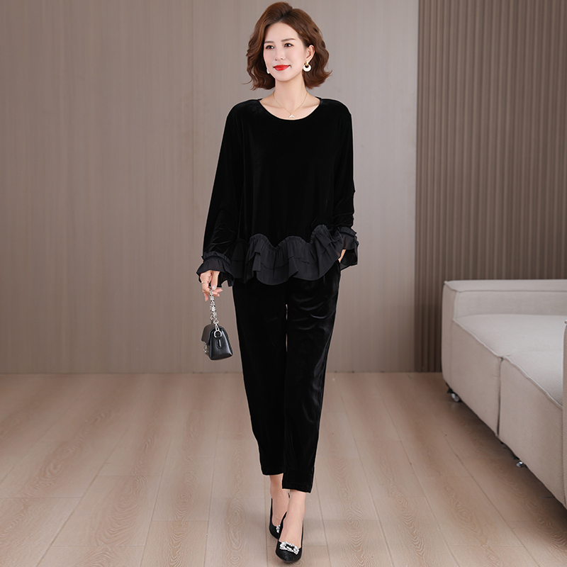 25 High-End Light Luxury Retro Stylish Plus-Size Youthful Velvet Skirt Top Loose Wide-Leg Slimming Pants Set