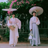 Новая креативная уличная стрельба Goto Sacks Photo Story Outing Flower Costume Плейти цветочные зонтичные пара пары Pury neight chrysanthemum fake flowers
