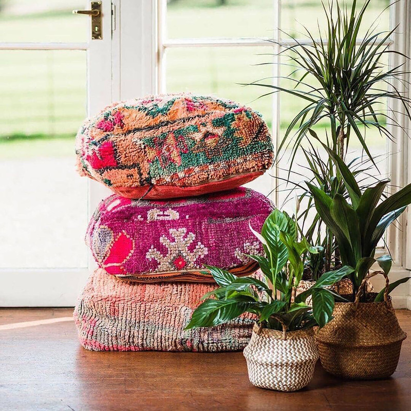 Unparalleled Moroccan Imported Hand-Woven Pouf with Spliced Cushions, Colorful Futon Tatami Mat Unparalleled Moroccan Imported Hand-Woven Pouf with Spliced Cushions, Colorful Futon Tatami Mat