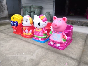 Hello Kitty, качающаяся машина