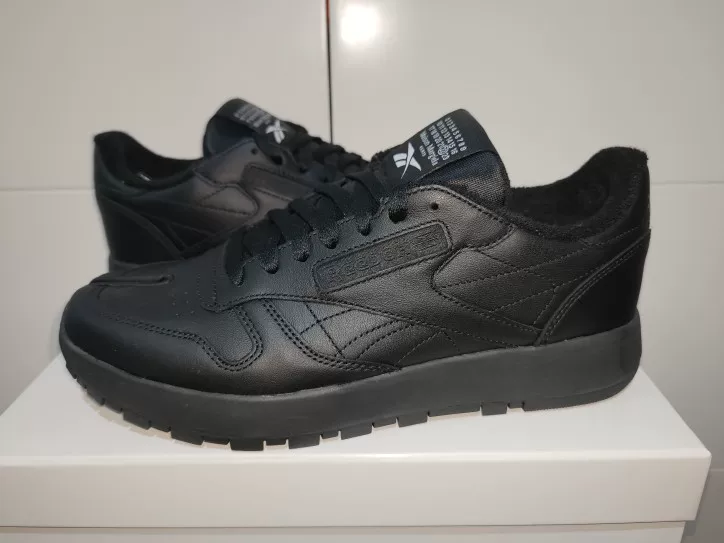 maison margiela reebok CL Tabi Stewn Maggie спортивная обувь для отдыха H04864