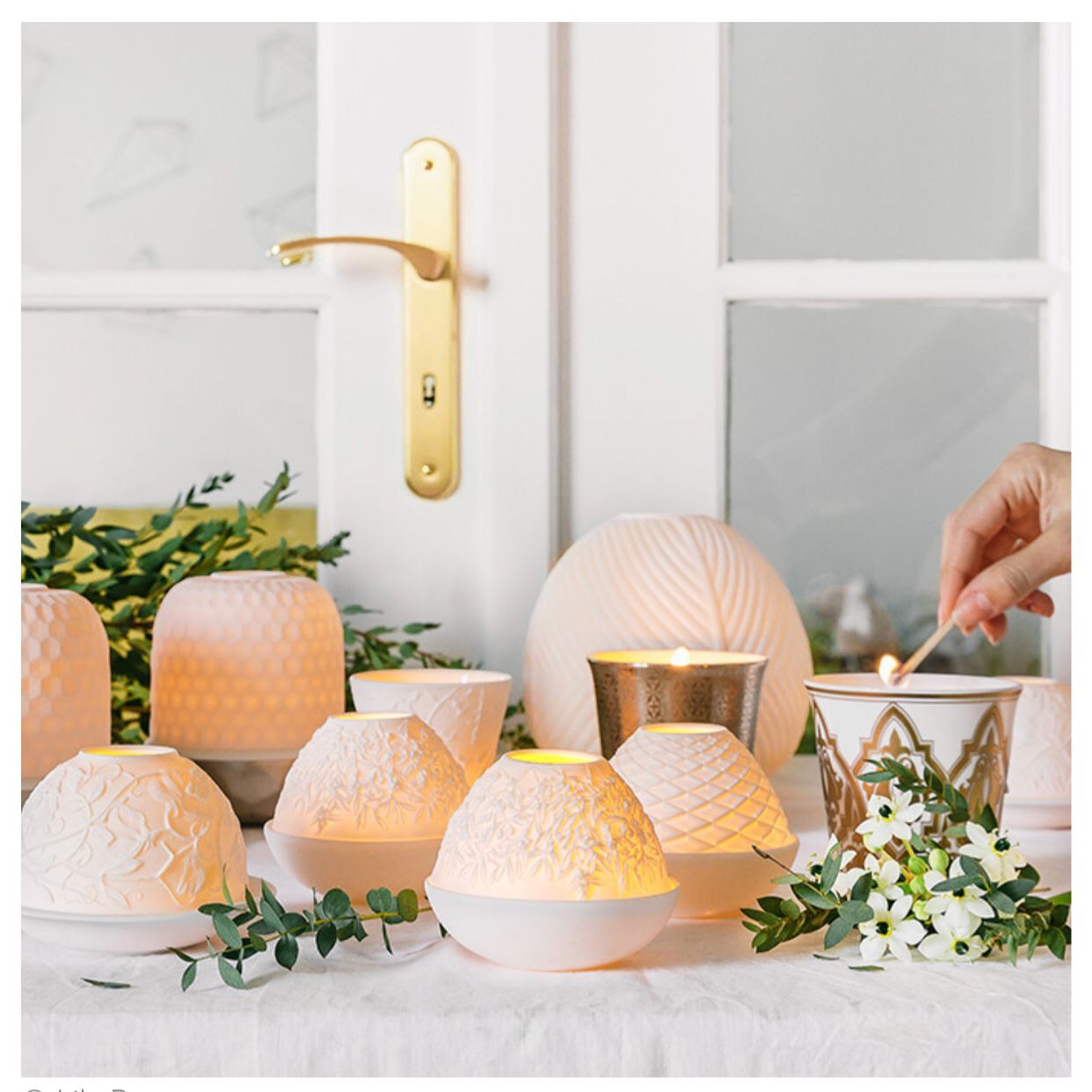 Small warm light Gina with the same French Bernardaud Bertuo European-style ceramic embossed candle holder with almond candle-Taobao