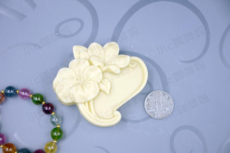 (C Mama) High-end silicone easy-to-release handmade soap mold heart flower each about 90 grams