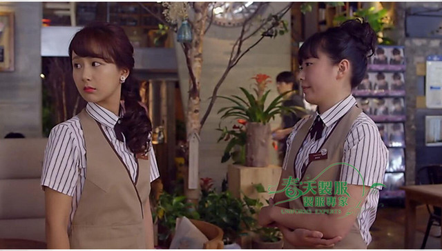 Ode to Joy Yang Zi Qiu Yingying's one-piece apron waitress work clothes ອິນເຕີເນັດຄາເຟ້ນົມຮ້ານ manicure cake