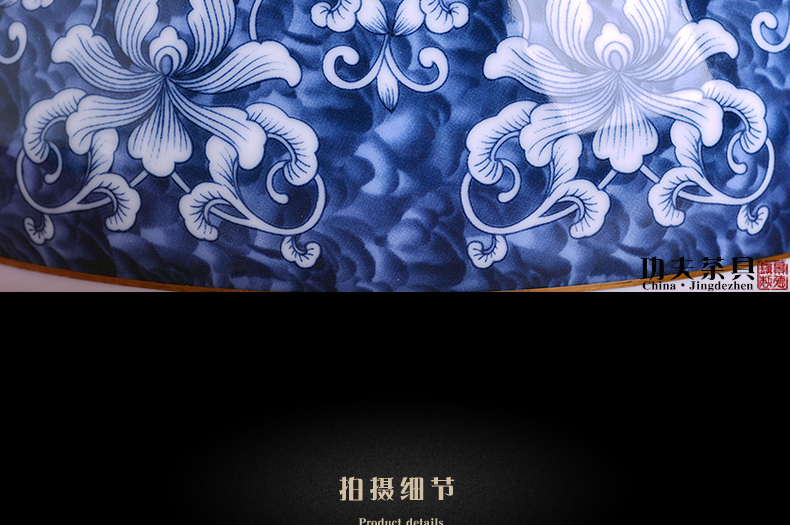Jingdezhen blue and white porcelain of a complete set of kung fu tea set the home office of pottery and porcelain tea set gift boxes cups to wash the teapot