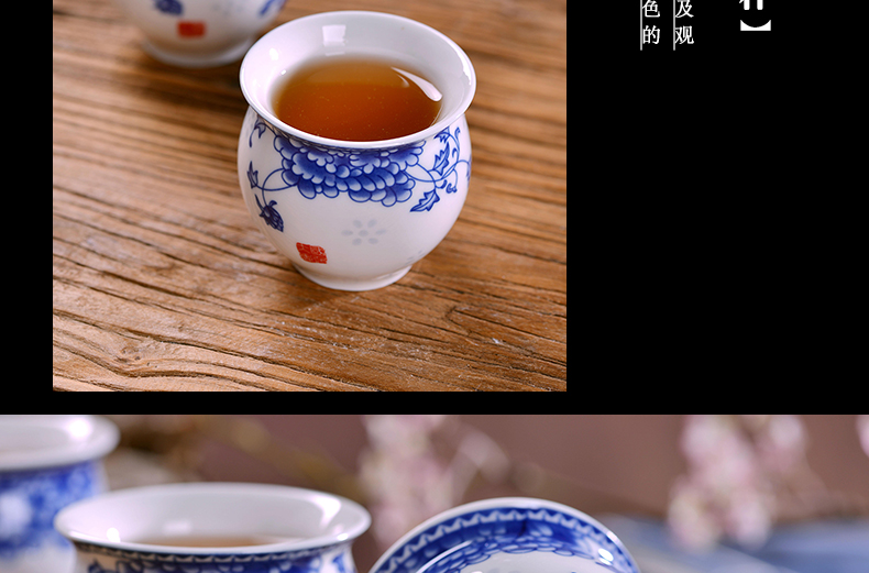 A complete set of ceramic kung fu tea set household of Chinese style restoring ancient ways of blue and white porcelain of jingdezhen ceramic cups teapot tea tray