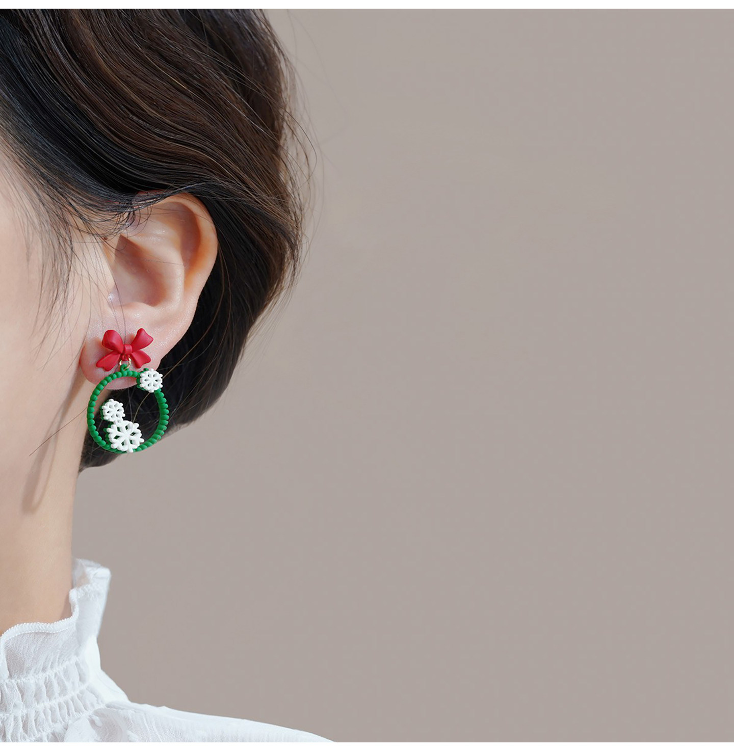 食颜派 不对称红绿蝴蝶结+圆圈+雪花麋鹿耳环 (一对装)【圣诞的可爱密码,藏在这对圆框耳饰里】