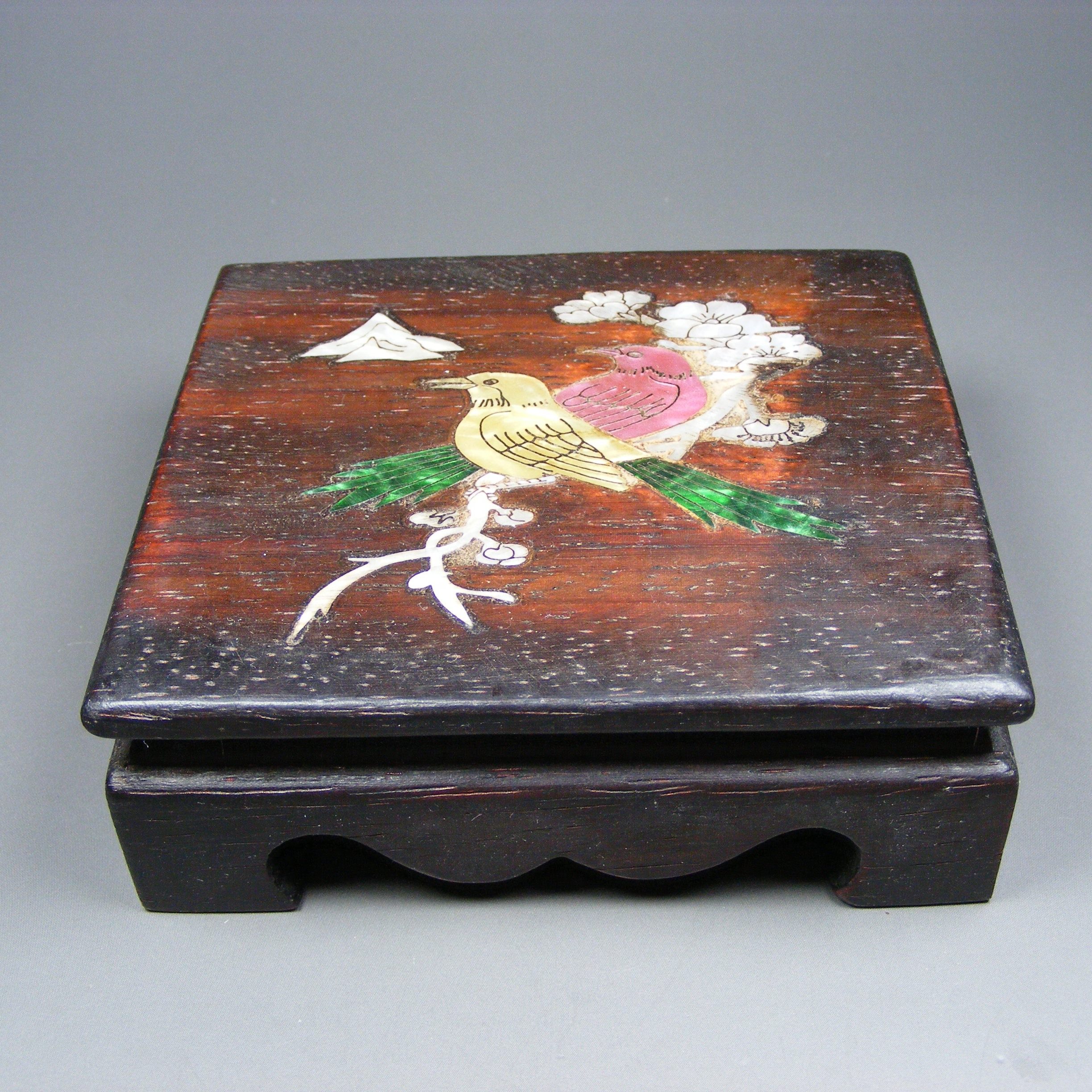 RITAO CHAN 樣専用 木盒 木雕 清時代 中国古美術 高 8cm A Chinese Carved Bamboo Figure of Shoulao, Qing Dynasty