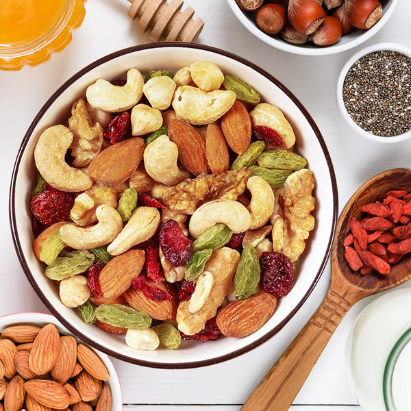 姚生记 每日坚果 混合果仁干果 700g 聚划算+天猫优惠券折后￥59包邮（￥139-80）