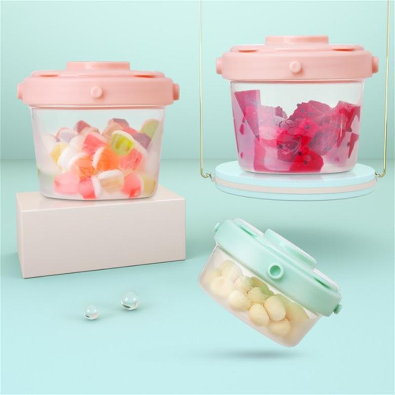 Baby milk powder box portable out large capacity Baby split charging storage tank Mini trumpet seal powdered milk