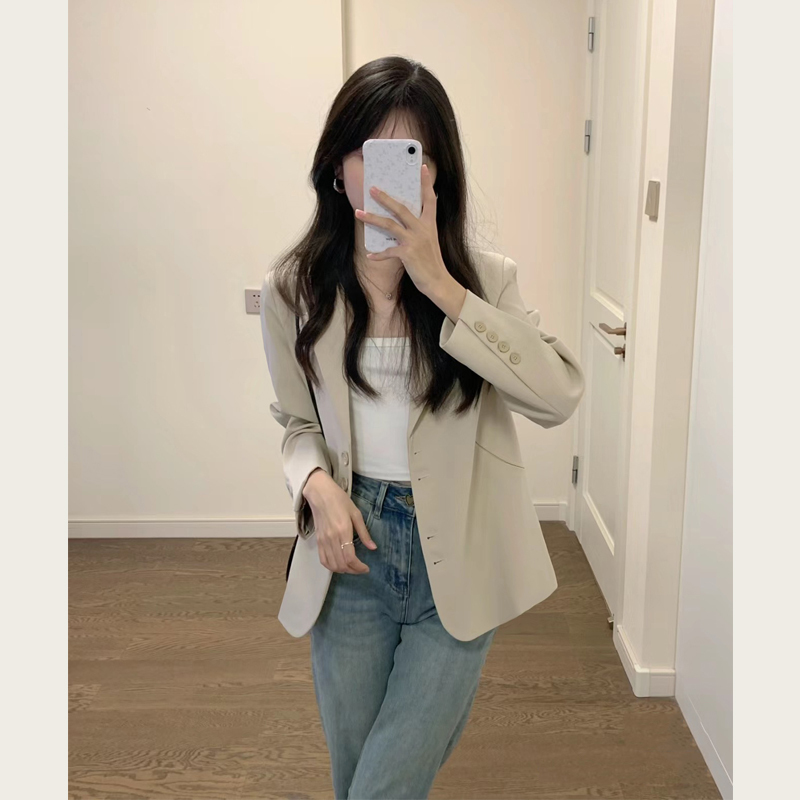 Light Khaki Casual Blazer for Women, Spring and Autumn New Style, Petite Short Style, Elegant and Versatile Suit