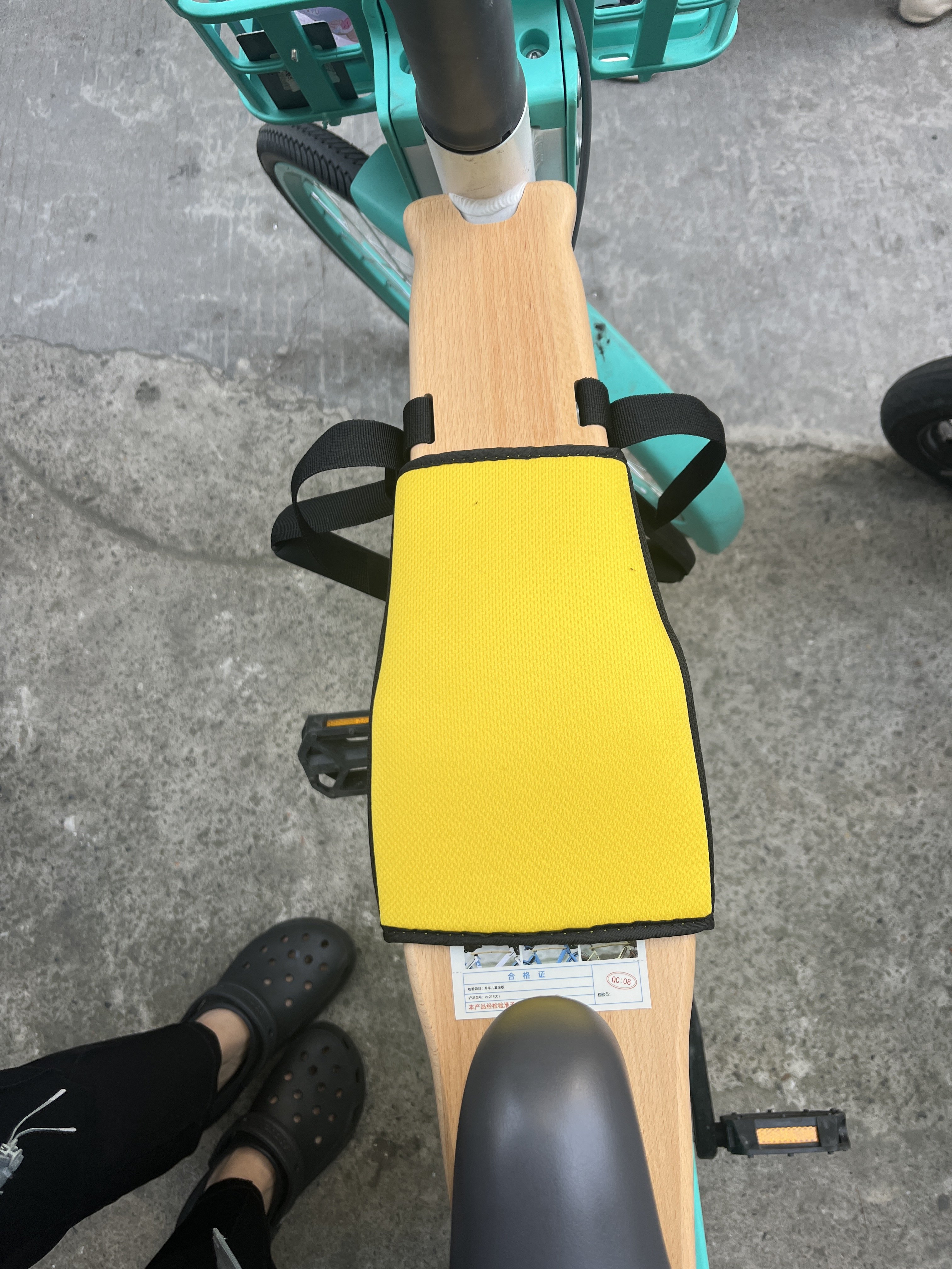 青桔电单车儿童坐板共享自行车前置座椅快拆便携折叠脚踏公共坐椅 - Main Image