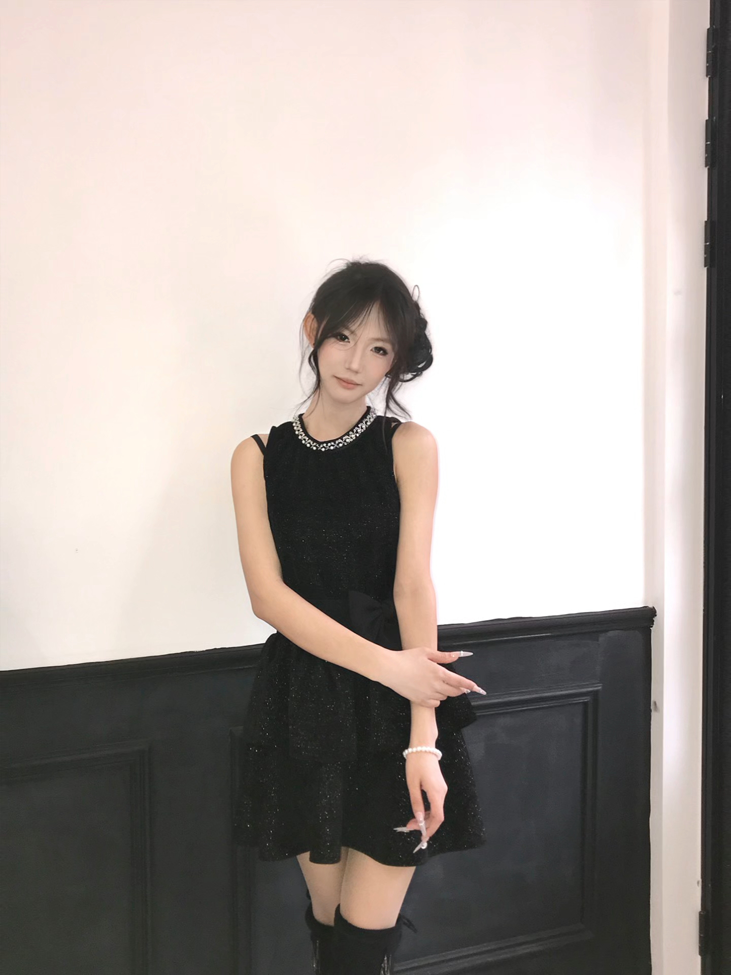 草莓鱼丸黑色无袖小香风连衣裙 千金名媛风高级感满满