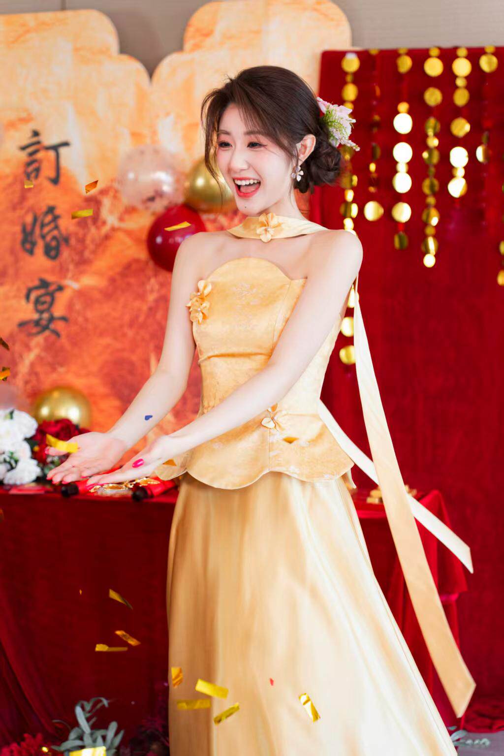 艾诗霓《金谣》新中式订婚礼服套装 晨袍+敬酒服+出门答谢三件套结婚订婚一件搞定