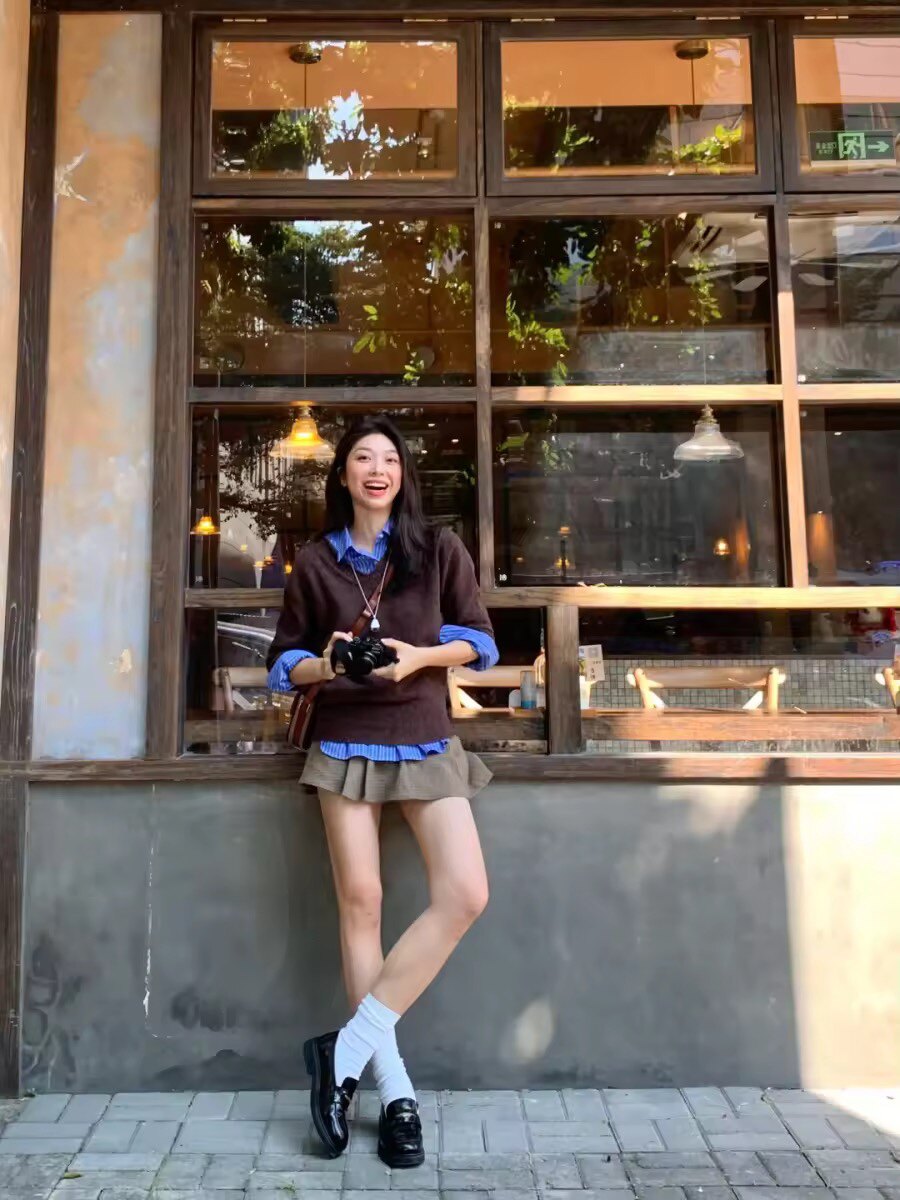 宋佳同款百丽海鸥乐福鞋2.0：厚底真皮的英伦飒爽美学