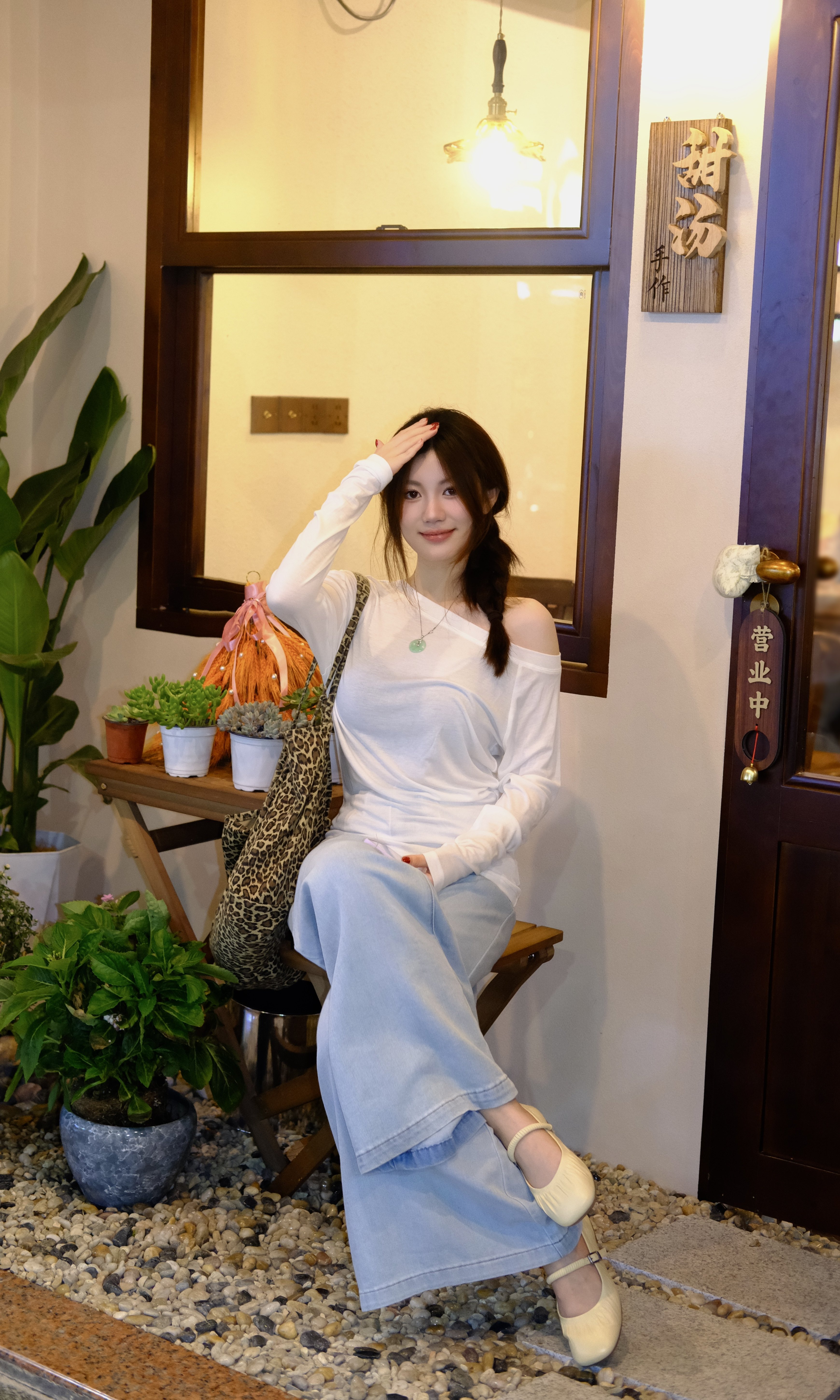 TATA他她超模玛丽珍鞋Y8GA6AQ6:银色平底的复古优雅密码