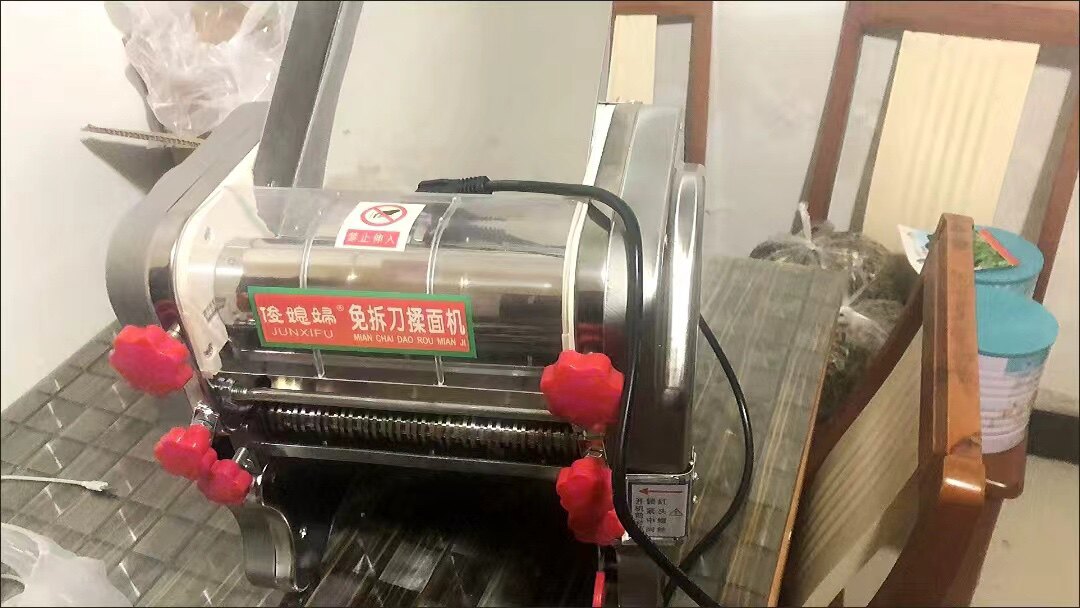俊媳妇不锈钢揉面機　 製麺機 ラーメン 餃子皮 俊媳妇JUNXIFU0家用加厚不锈钢压面机手动手摇面条机饺子皮馄饨皮机擀面