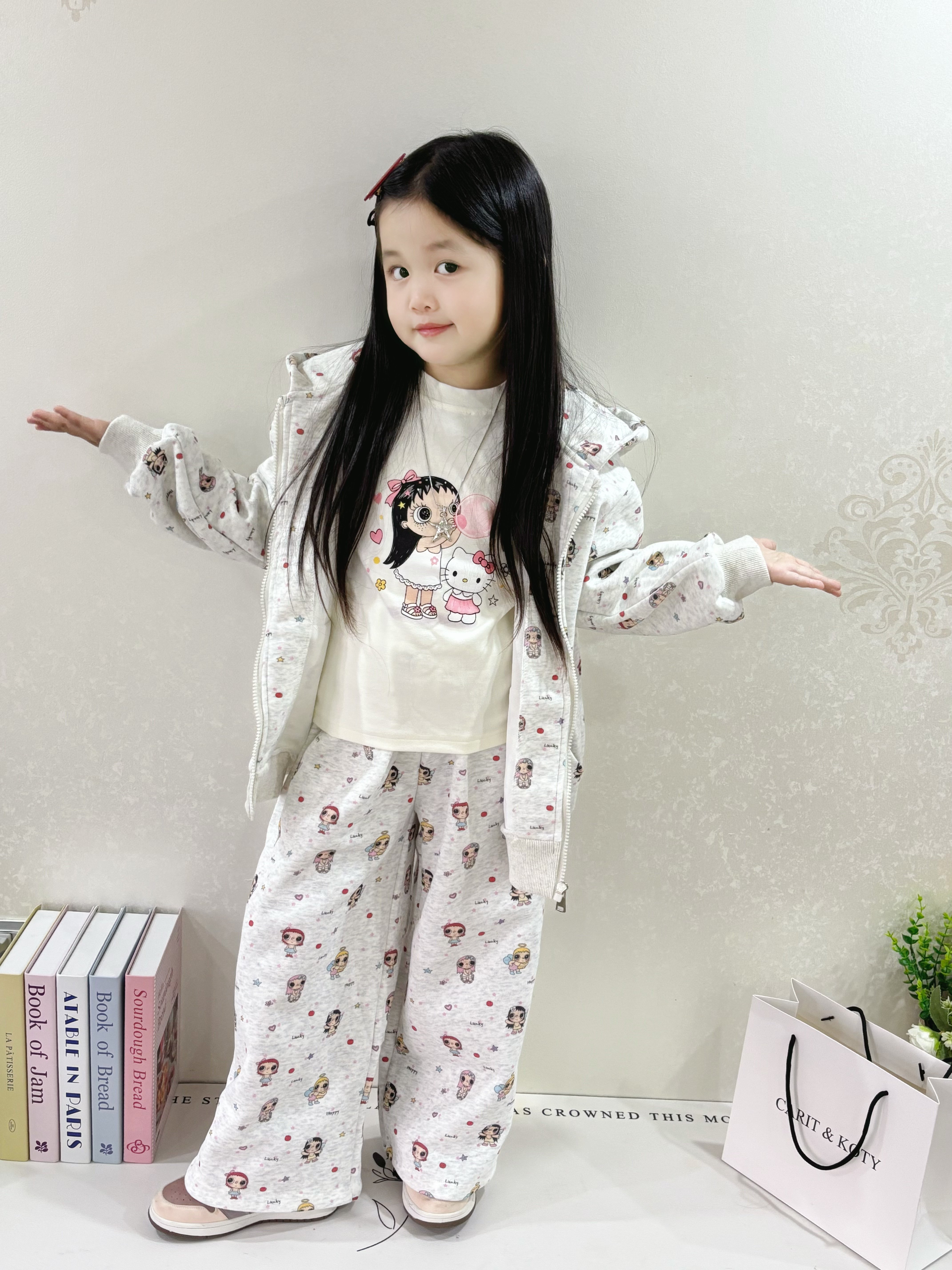 Customer photo for Cartoon Set + Tee (3-Piece), 130cm
