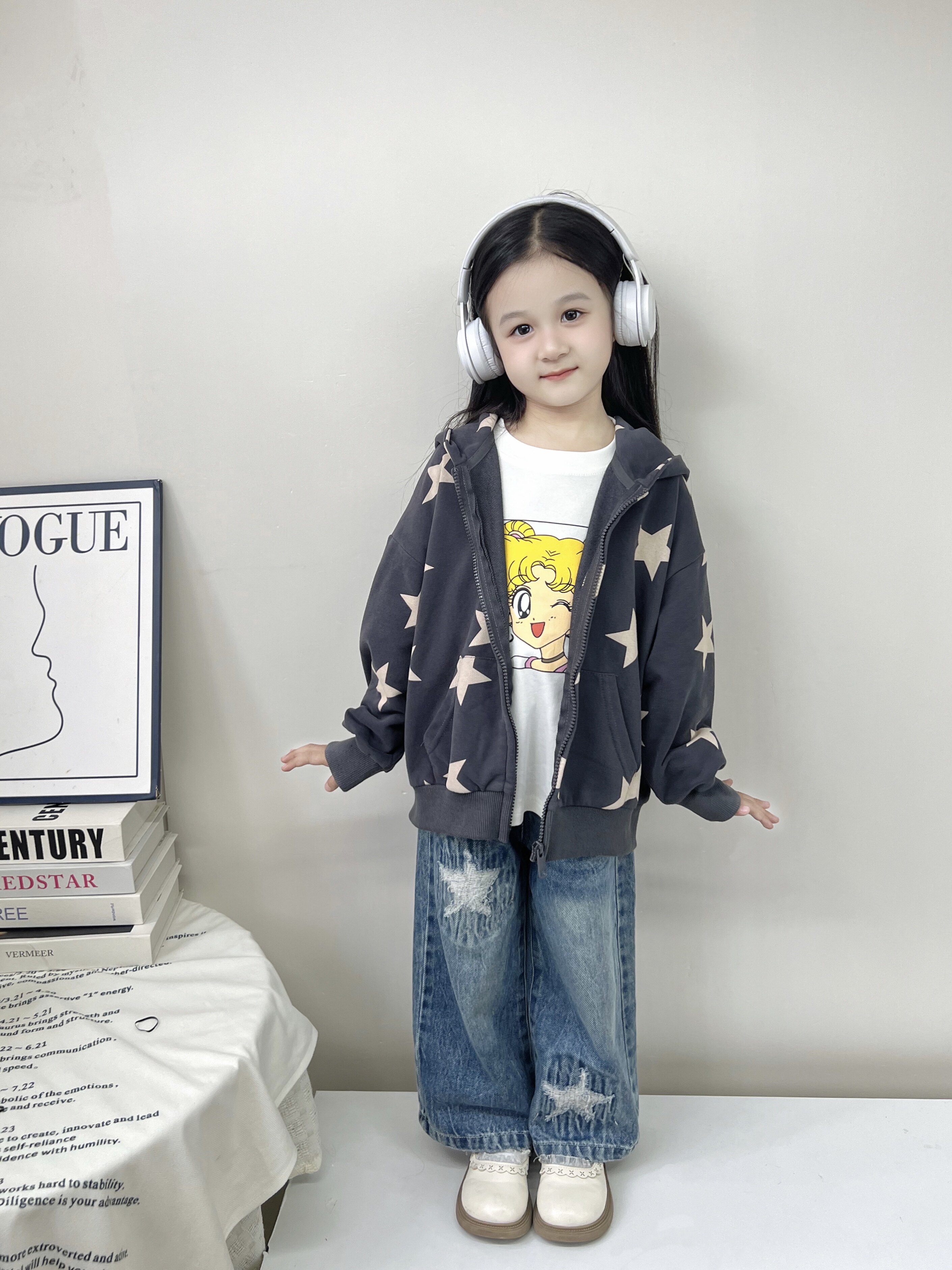 Customer photo for White Tee, 110cm