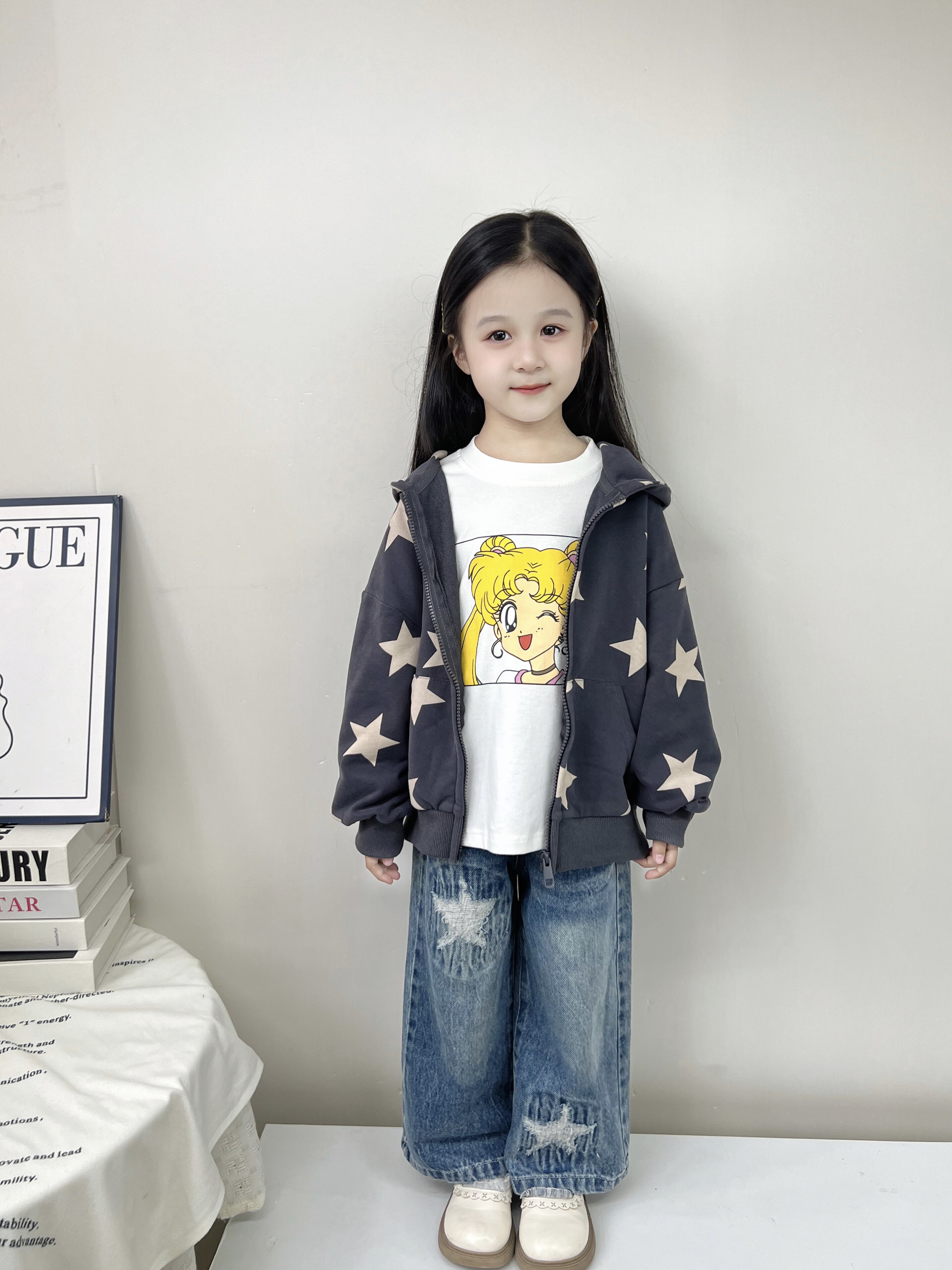 Customer photo for White Tee, 110cm