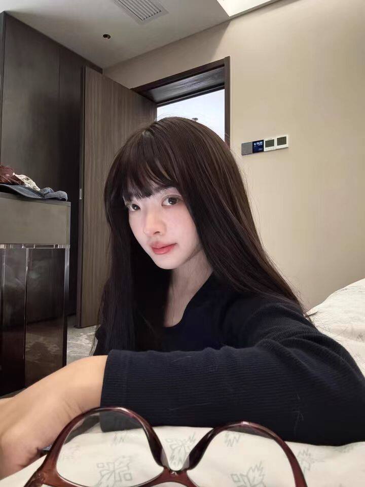 真我黑长直漫画齐刘海假发套 全真发整顶设计 自然隐形无痕贴合 长发飘逸顺滑