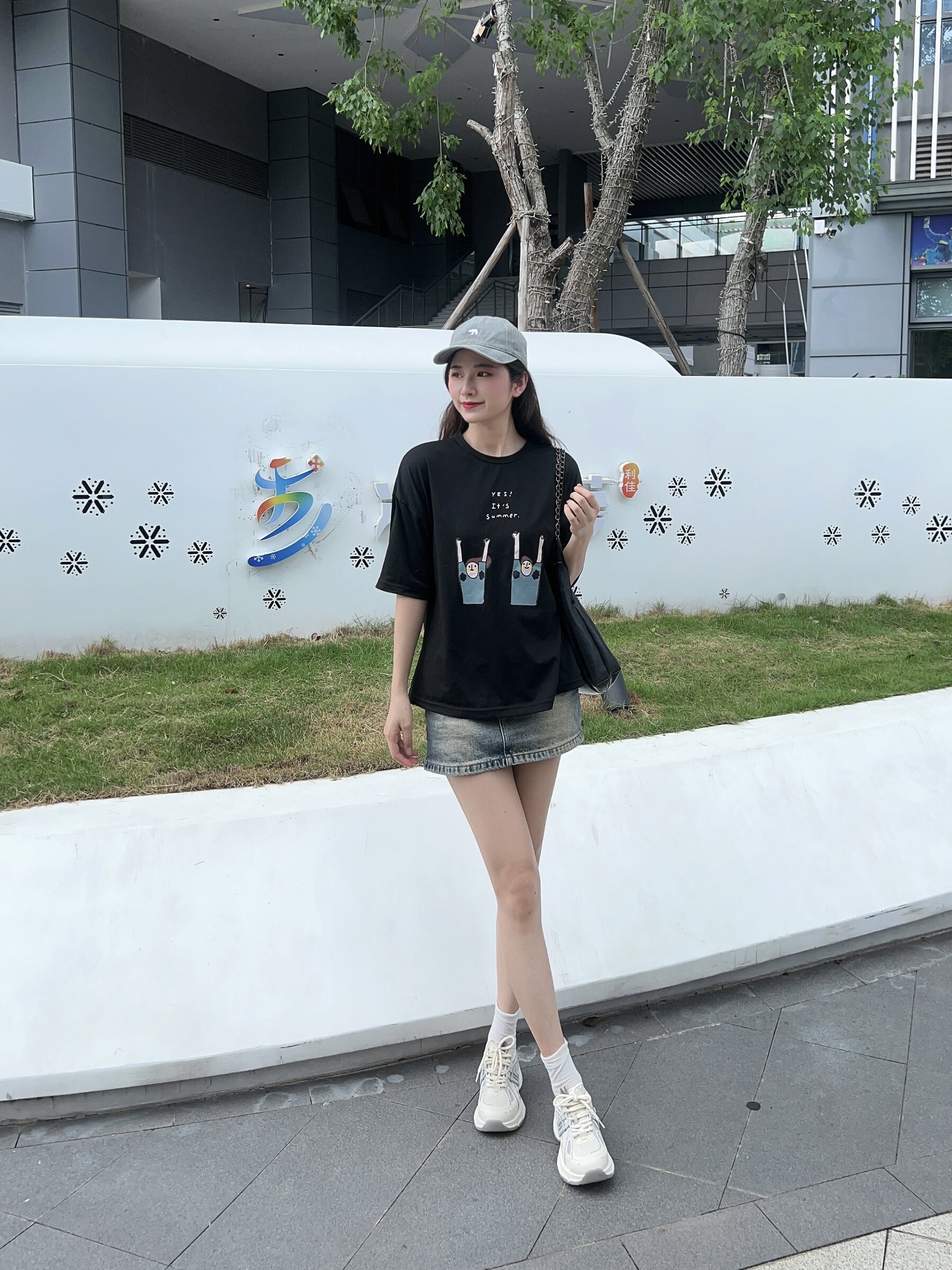 张凌赫同款百丽蓝鲸老爹鞋 灰色网面透气舒适 厚底增高拉长比例