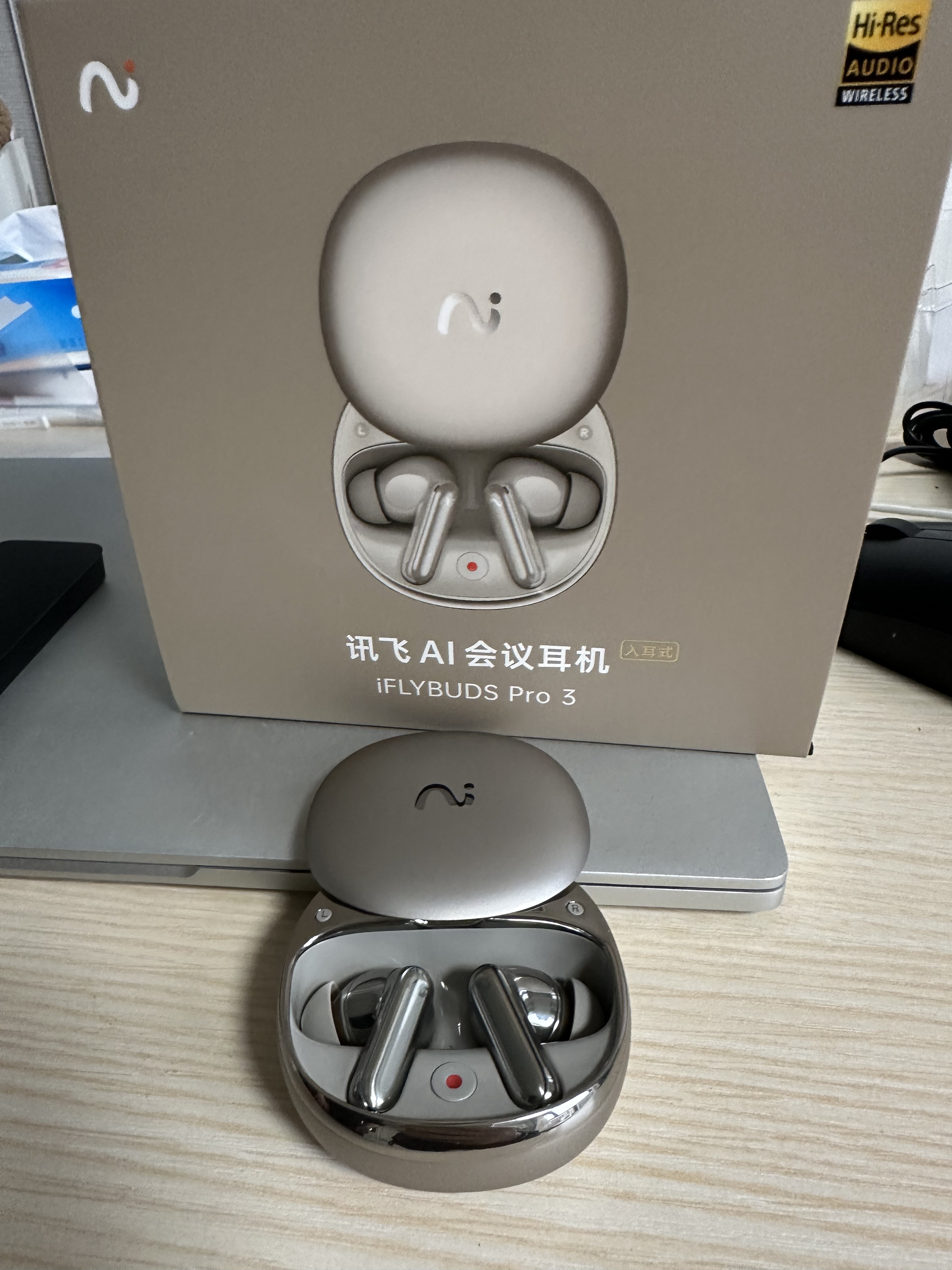 科大讯飞 Pro 3 ワイヤレスイヤホン シルバー 科大讯飞AI会议耳机Pro3 无线蓝牙降噪多场景翻译耳机