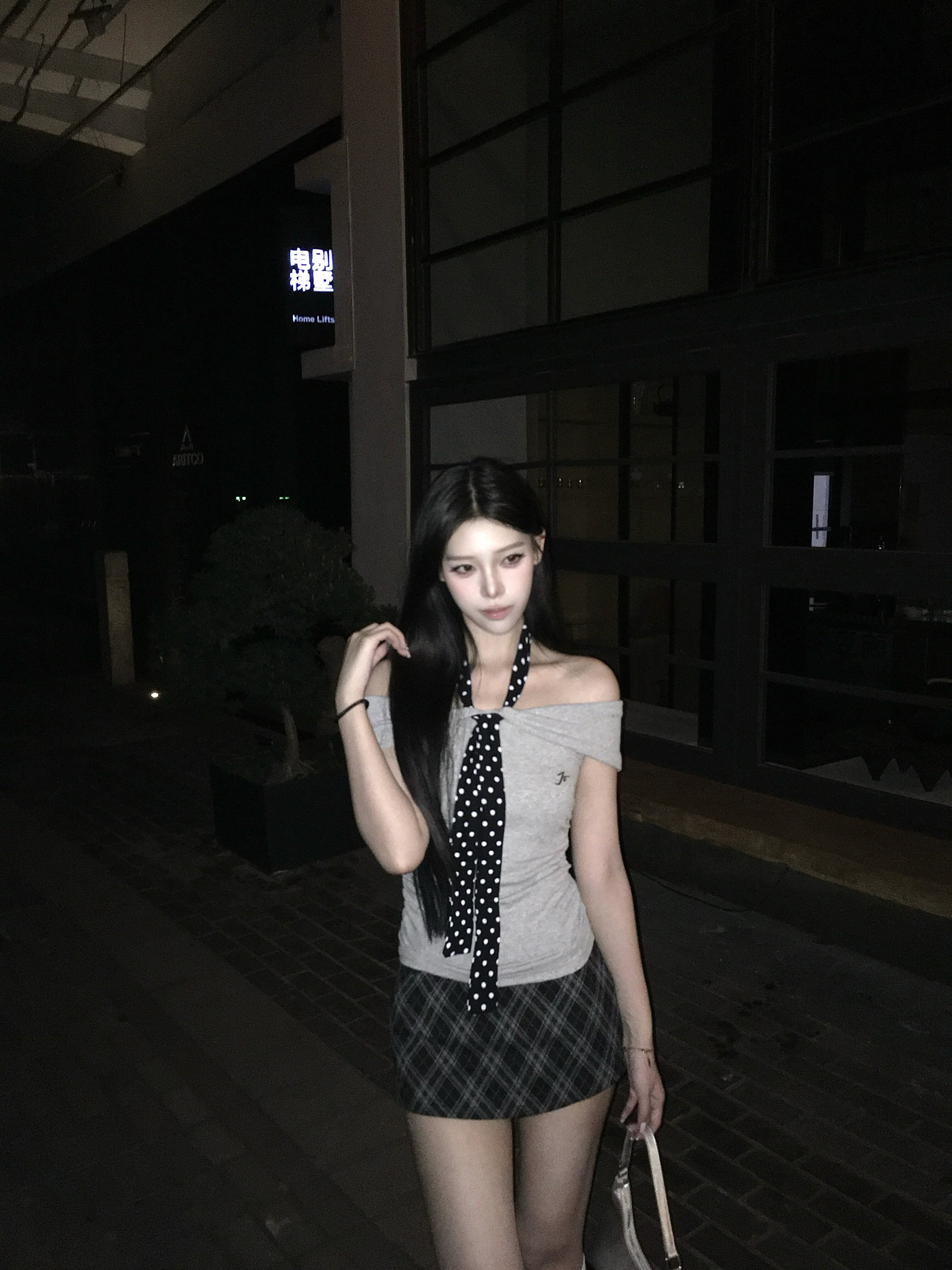 SiCii复古韩系低腰包臀裙 格纹短裙显瘦辣妹风 防走光侧拉链毛呢质感高级