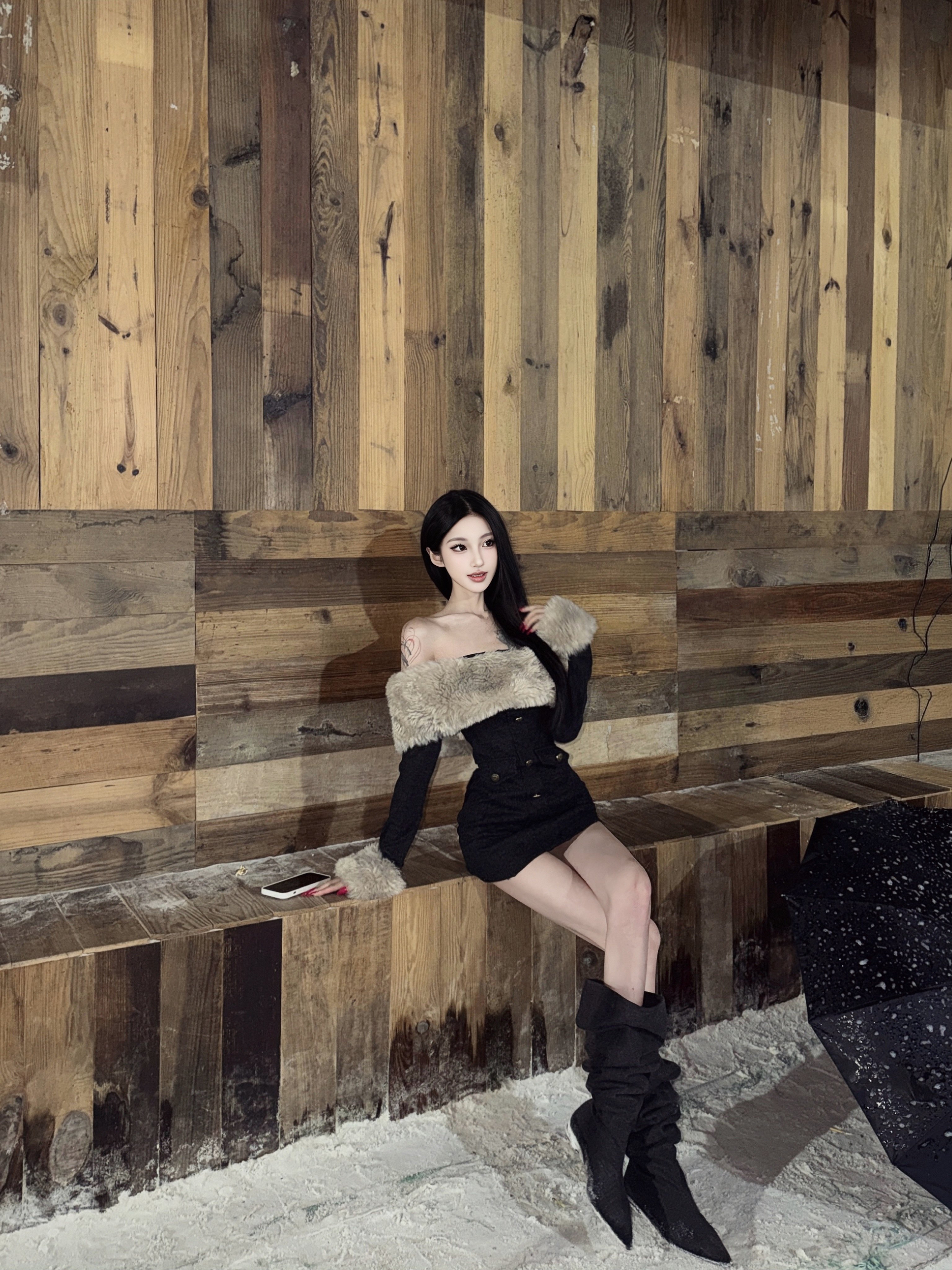 CYNR原创设计富家千金性感毛领一字肩连衣裙修身显瘦包臀针织短裙