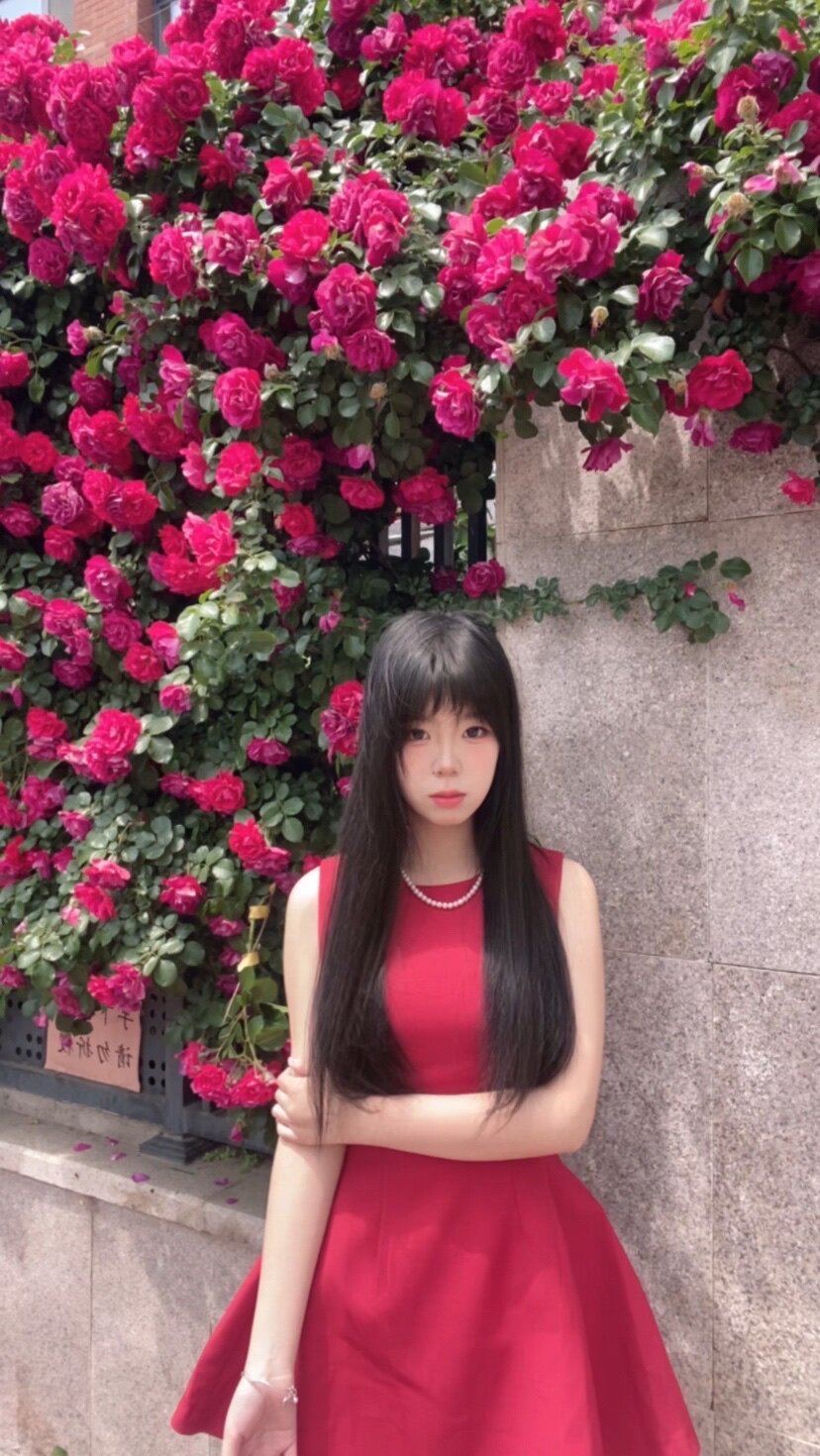 舒胡蕾夏日生日裙 法式无袖收腰设计 显瘦显高拉长比例 高级感气质满分