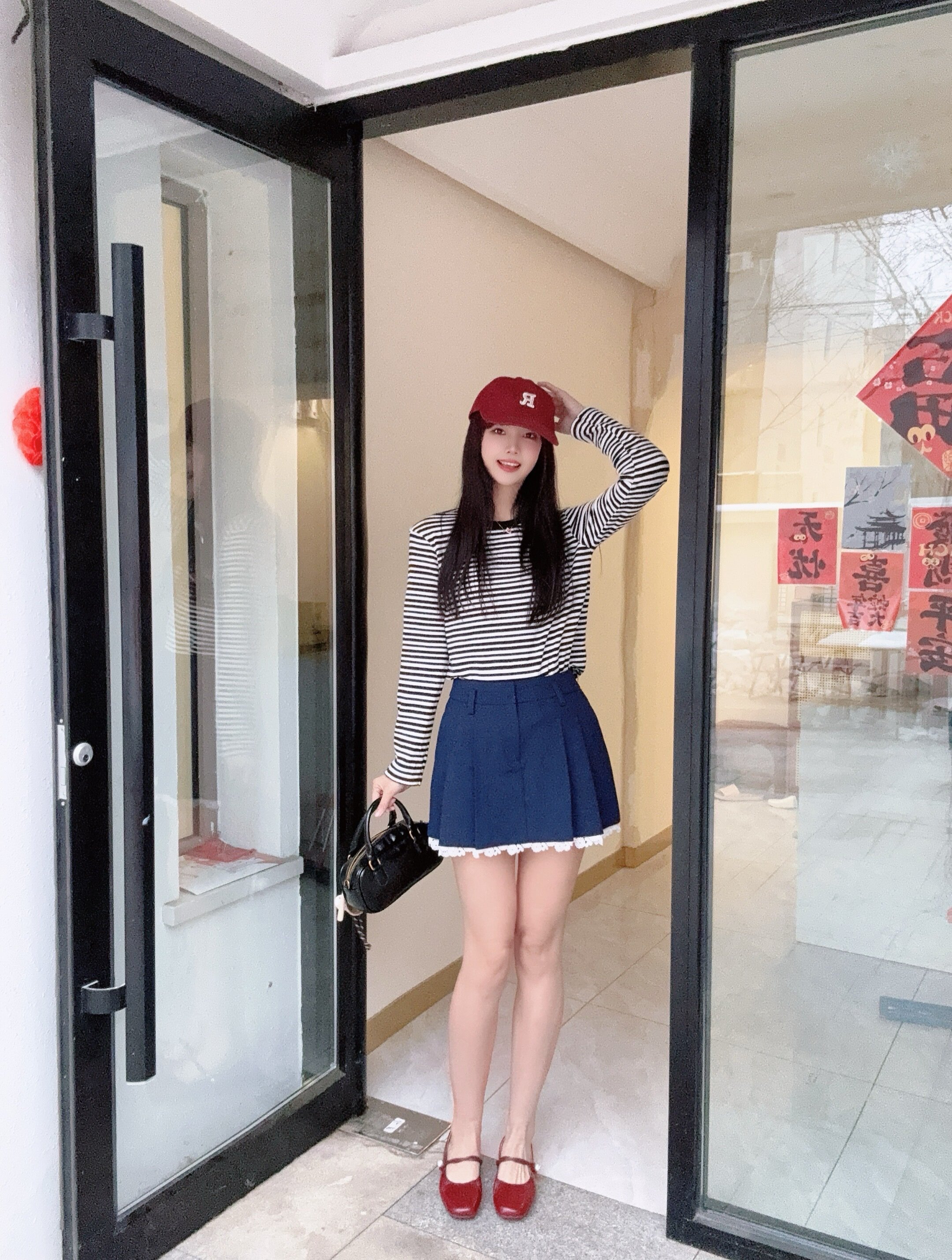 TATA他她超模玛丽珍鞋Y8GA6AQ6:银色平底的复古优雅密码