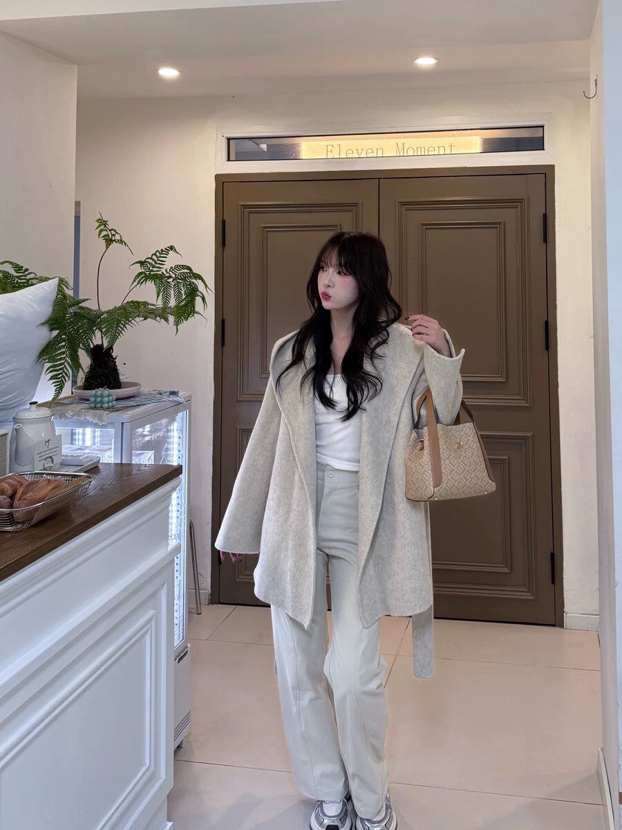 百丽真皮菜篮子包 牛皮材质高级耐磨 水桶包型大容量实用