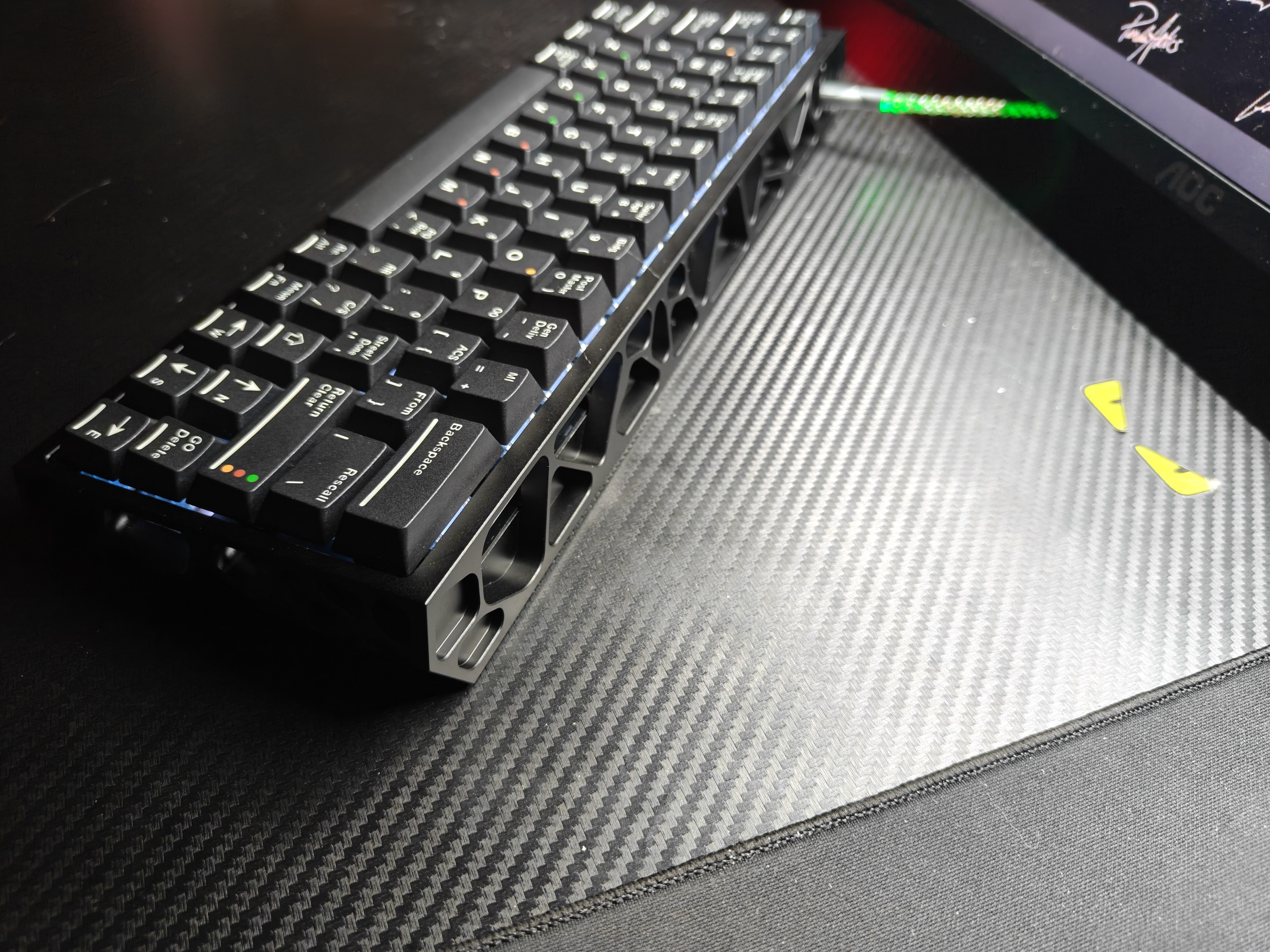 AE64 PRO-客制化PCB/兼容Gh60/EverGlide/双灯/0.001mm/480M主频评价 - 淘宝网