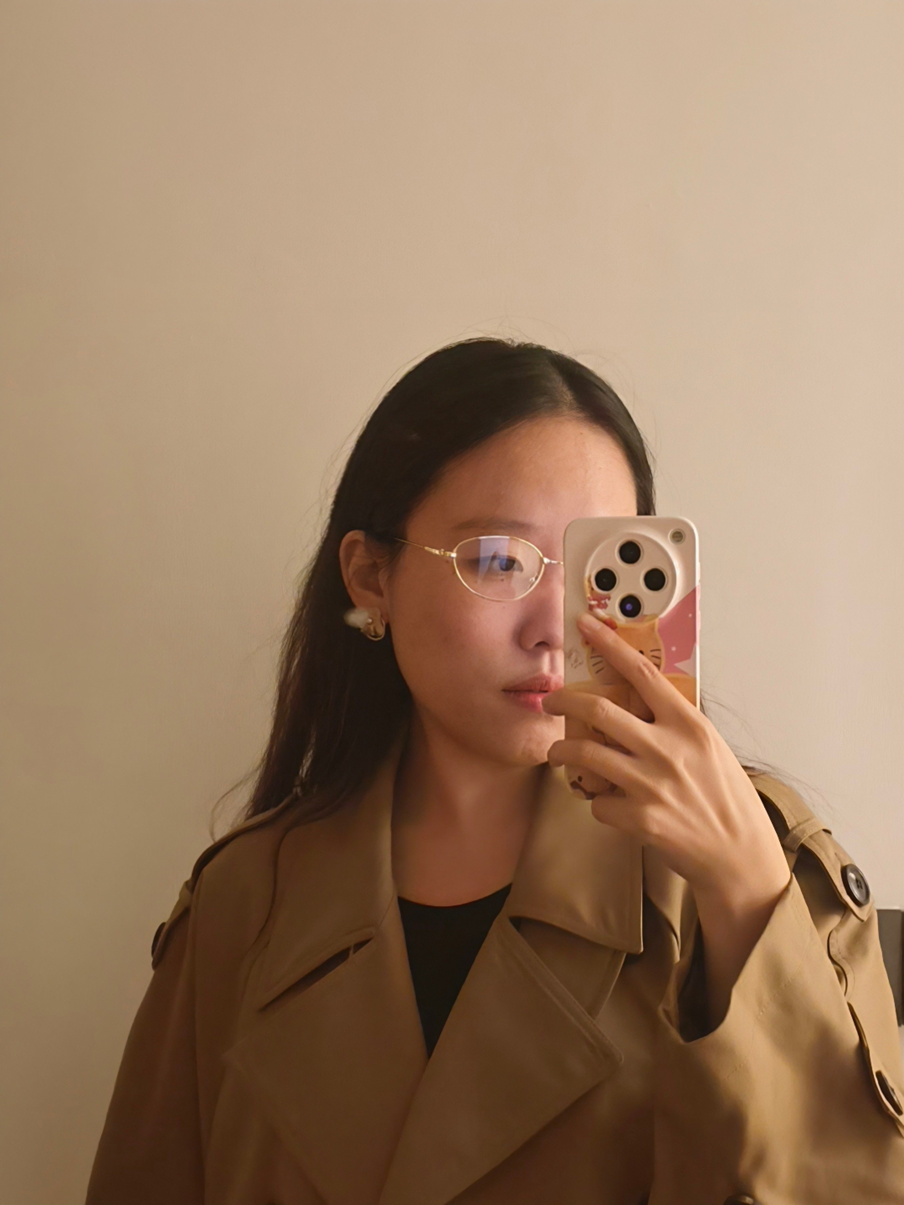 解锁法式优雅密码——周淼ZHOUMIAO"巴黎旧梦"风衣穿搭图鉴