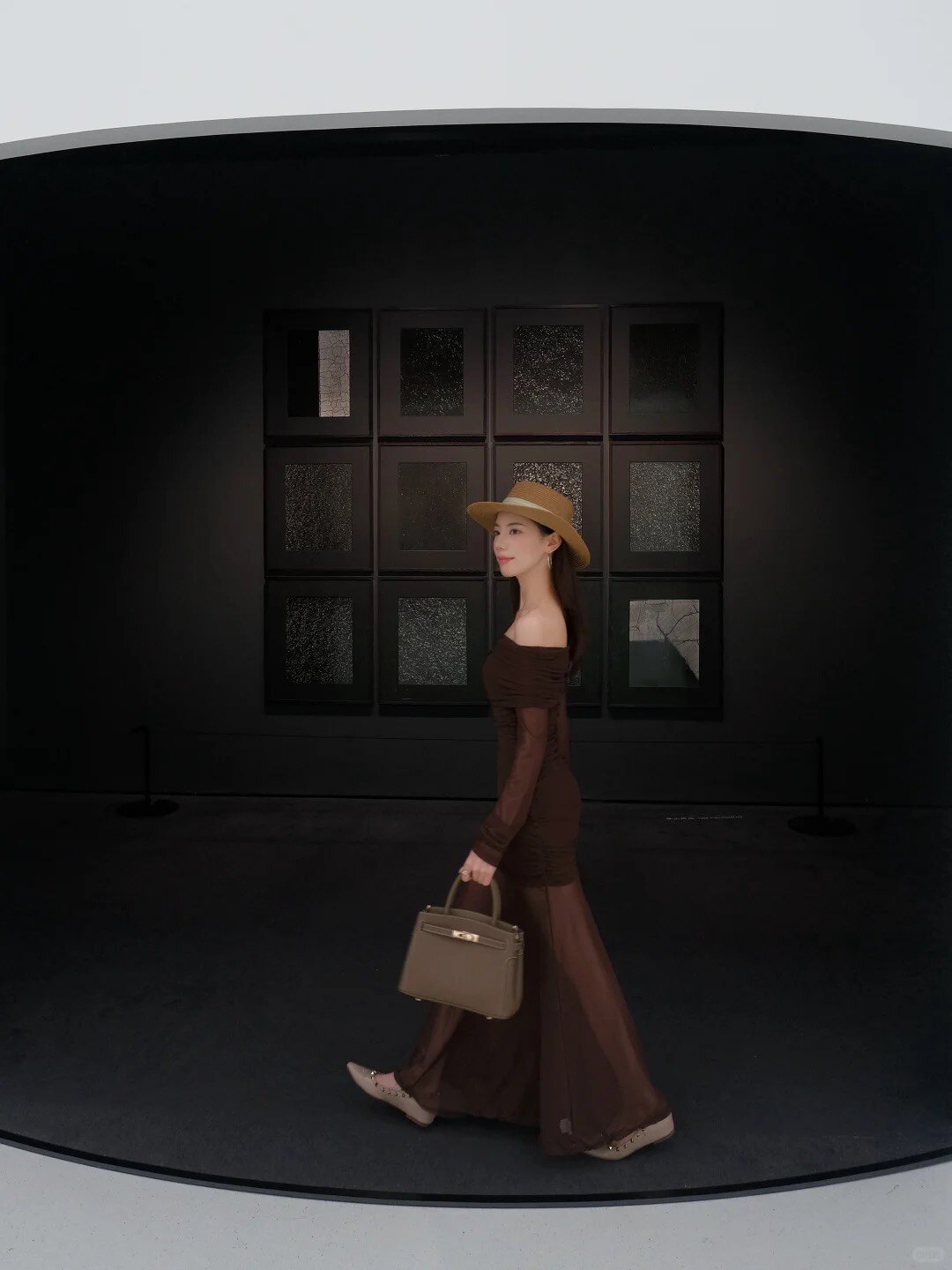 百丽鎏金岁月凯莉包 质感牛皮高级耐磨 大容量通勤 妈妈包婚包两用