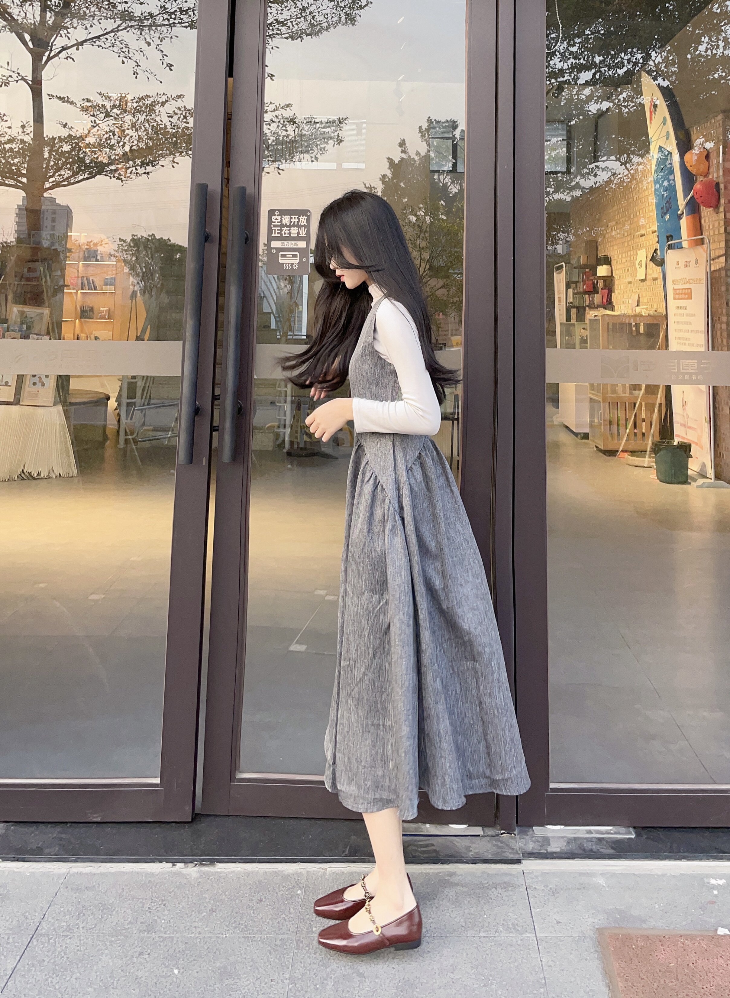 管乐同款百思图红玫瑰玛丽珍鞋 春季单鞋凉鞋两穿设计