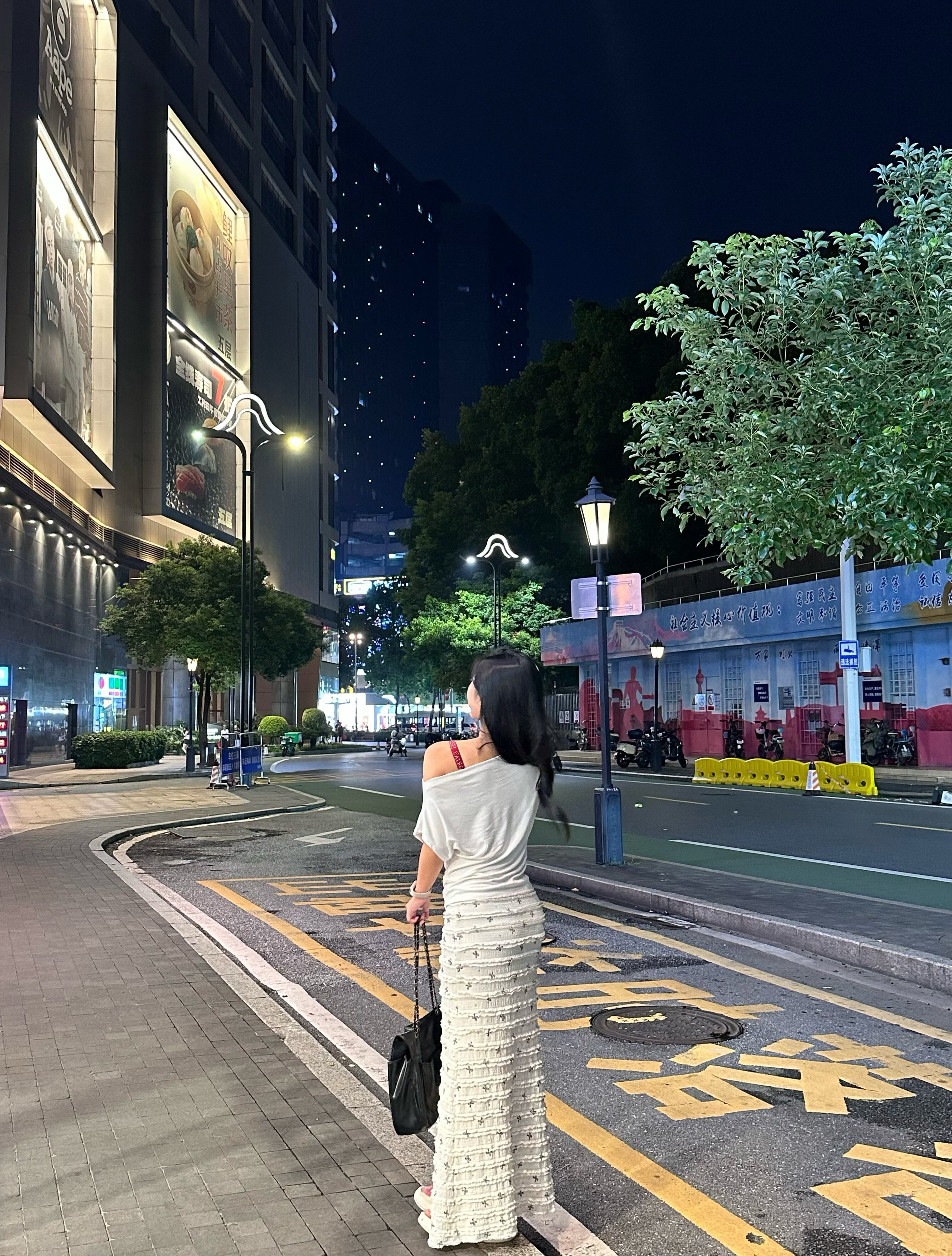 VICTORIA'S SECRET维密单依纯同款果冻条反重力Plus+内衣 小升杯设计